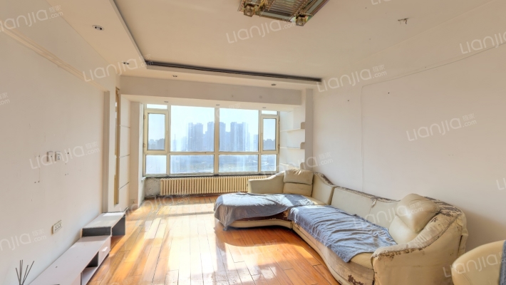 温馨花园二手房实景图