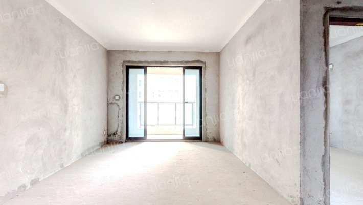 鲁能领秀城4街区北区二手房实景图