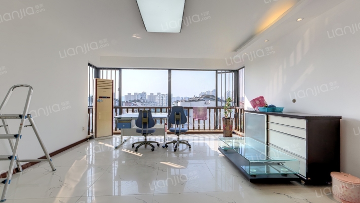 百合公寓二手房实景图