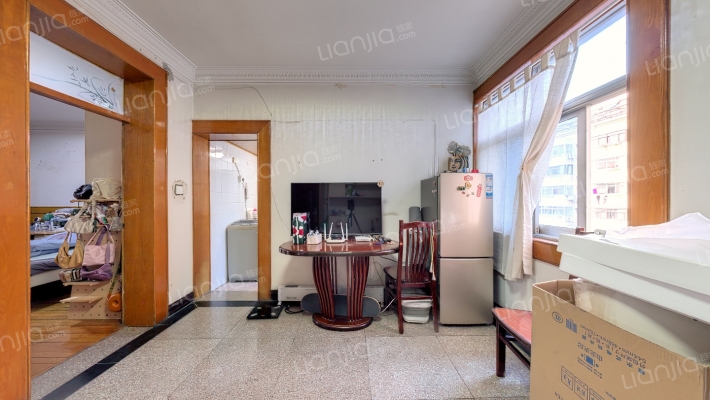 时花公寓二手房实景图