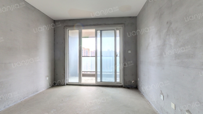 冠城大通三期竹苑二手房实景图