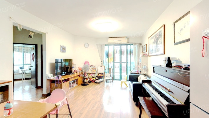 新世界东逸花园二手房实景图