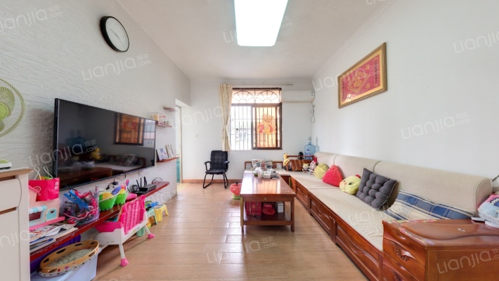 湾仔中学宿舍二手房实景图