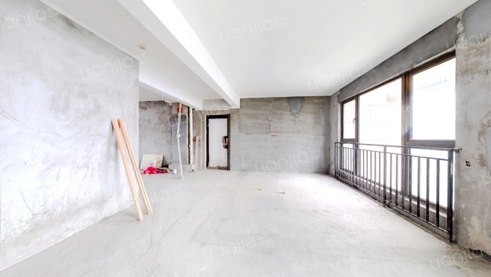 世茂璀璨天城一期二手房实景图