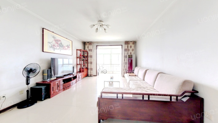 体育大厦二手房实景图