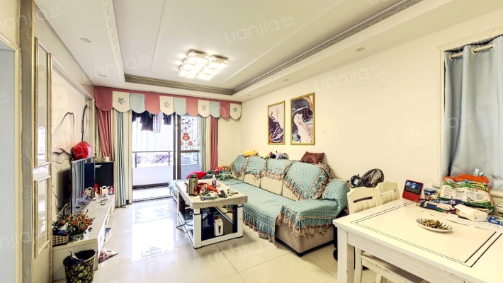 惠天然梅岭国际二手房实景图