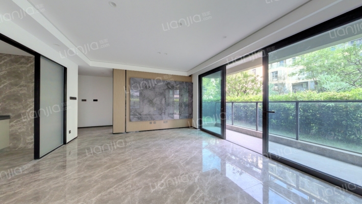 旭辉中心二手房实景图