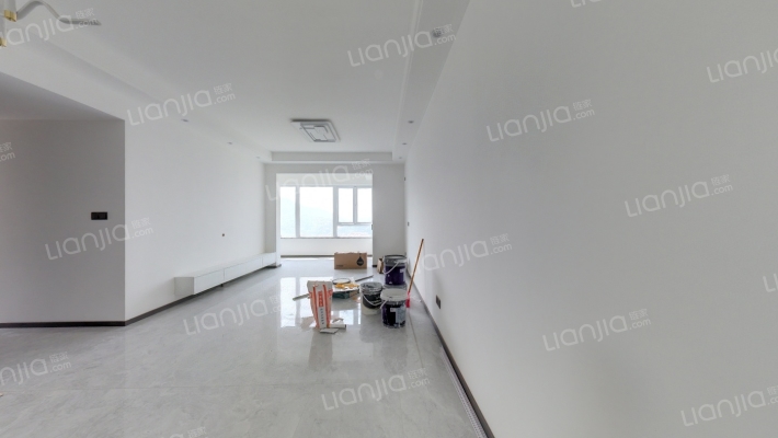 玺樾东方二手房实景图