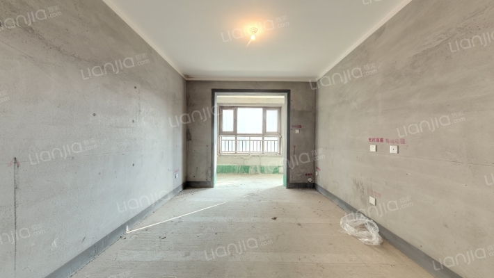 华瑞紫金嘉苑二手房实景图