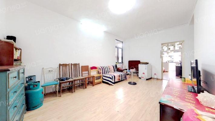 徐清公寓二手房实景图