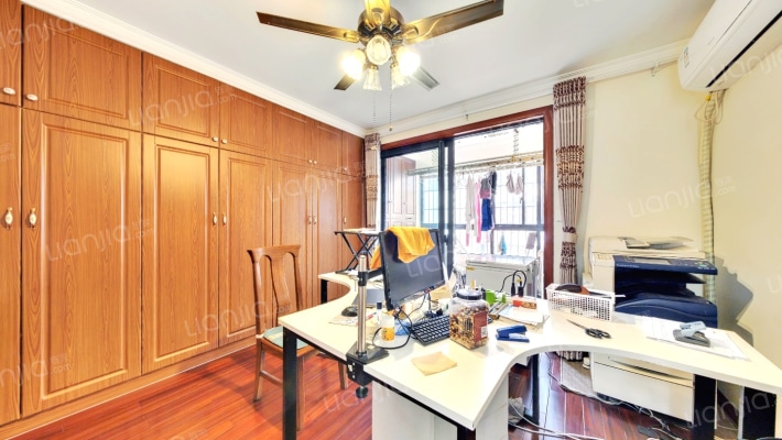 佘北家园茸达苑二手房实景图