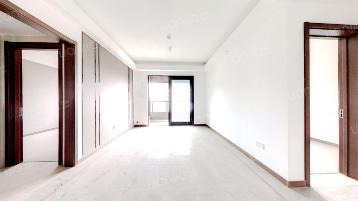 重庆融创文旅城御华二手房实景图