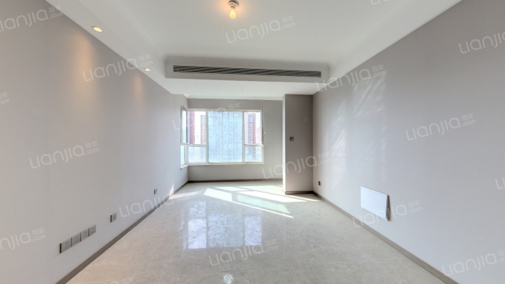 融创宸阅和鸣二手房实景图