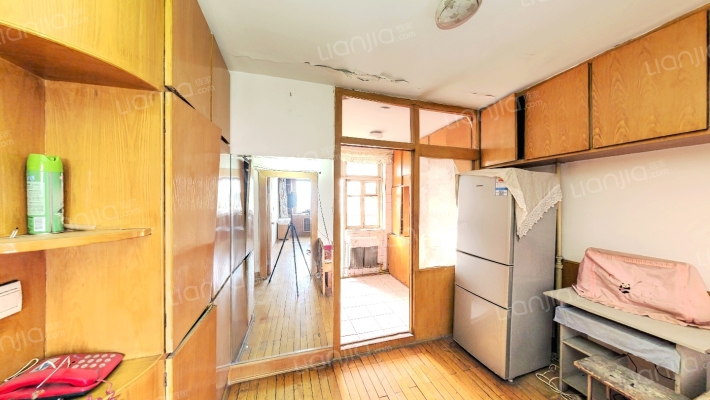 新新小区二手房实景图