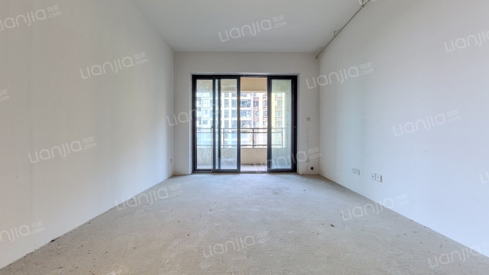 绿地新城新里桃溪川二手房实景图