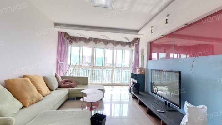 海德春洪小区二手房实景图