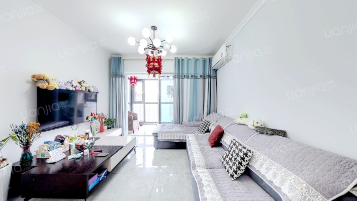 卓锦万黛二手房实景图