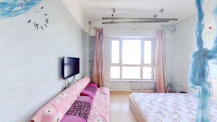 万龙第八城F区二手房实景图