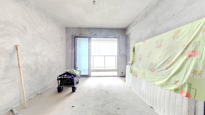 福盈中央山二手房实景图