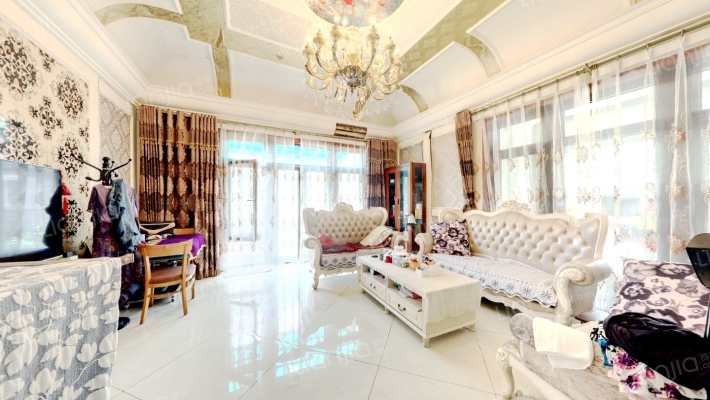 保利垄上二区二手房实景图