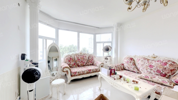 东三教生活区A团二手房实景图