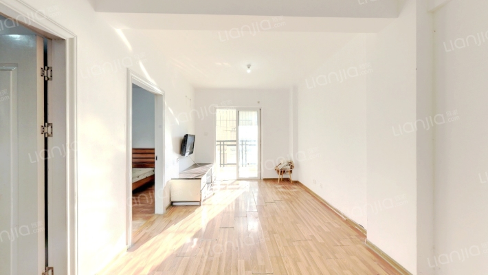 东山新苑一区二手房实景图