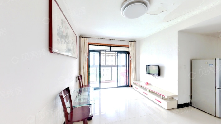 双地铁口，环境好，全明通透户型，客厅朝南带阳台-客厅