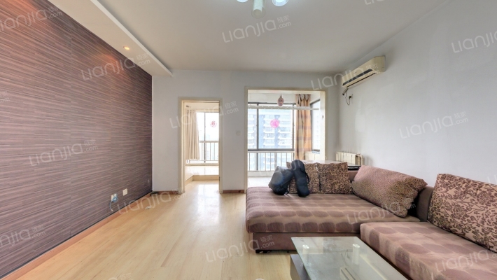 西雅图翡翠城二手房实景图