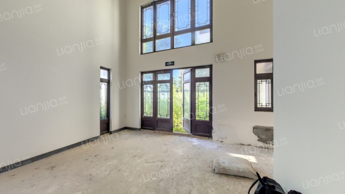 世茂龙湾国风十期二手房实景图