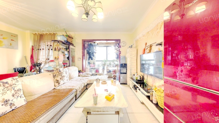 晶宝塞纳国际二手房实景图