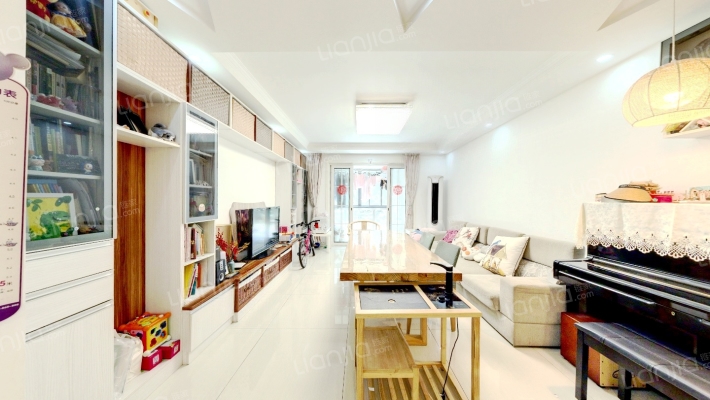 曹路家苑二手房实景图