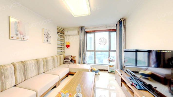 想象国际南区二手房实景图