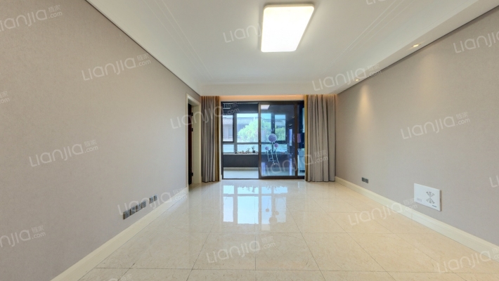 融创揽月府一期二手房实景图