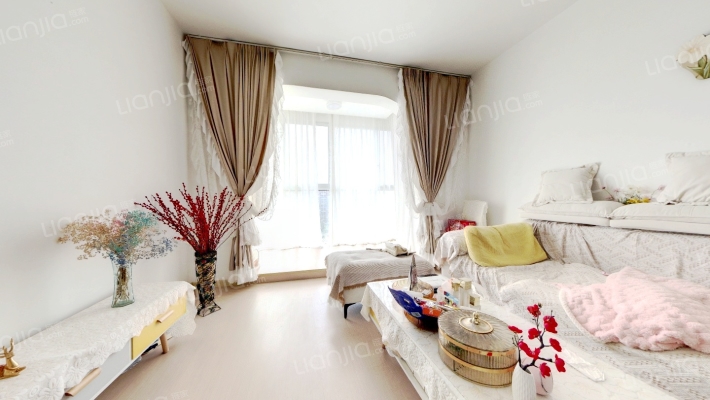 大弯学府雅园二手房实景图