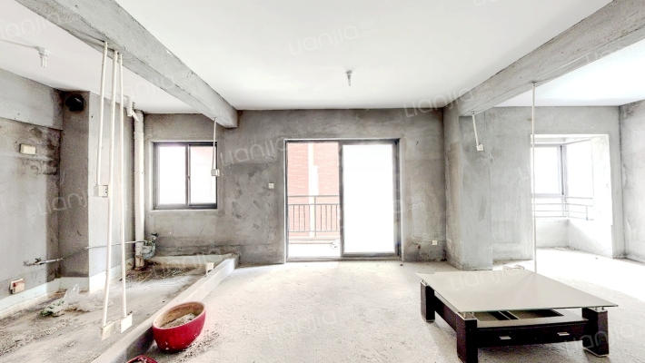 嘉年华花园二手房实景图