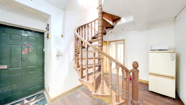 龙蟠花苑二手房实景图