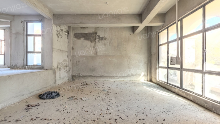 日韵东方二手房实景图