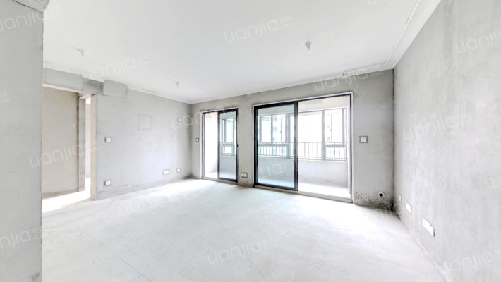 万瑞林语光年二手房实景图