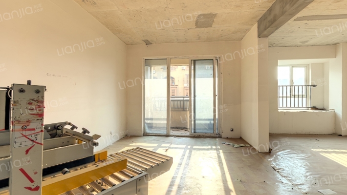 香奈天鹅湖二手房实景图