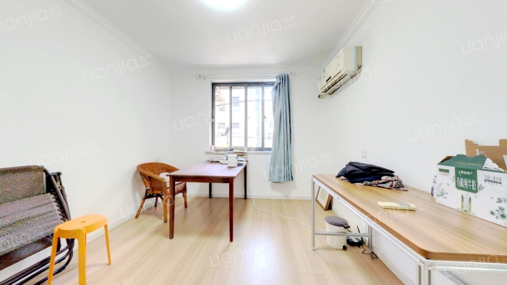 宁海路二手房实景图