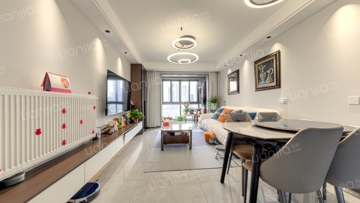 临江锦园二手房实景图