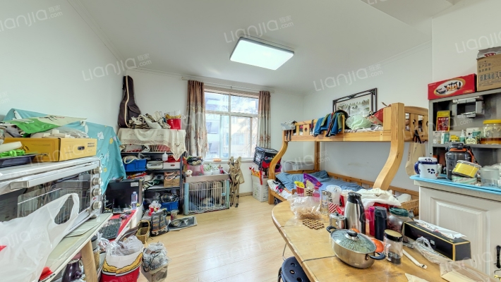 新华六村二手房实景图