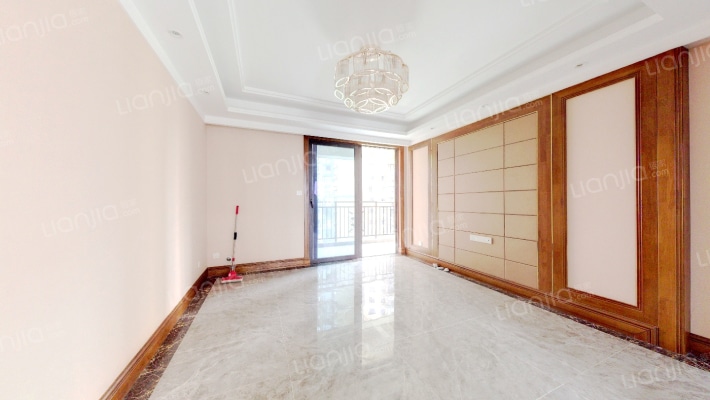 裕亚银湖城二期二手房实景图