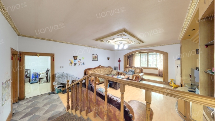 望丛中路121号二手房实景图