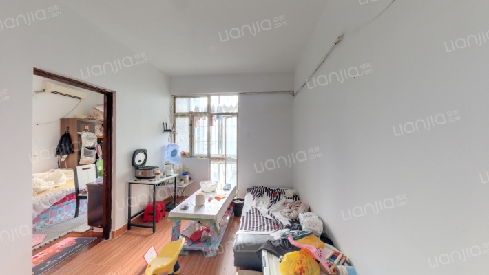 银海新村二手房实景图