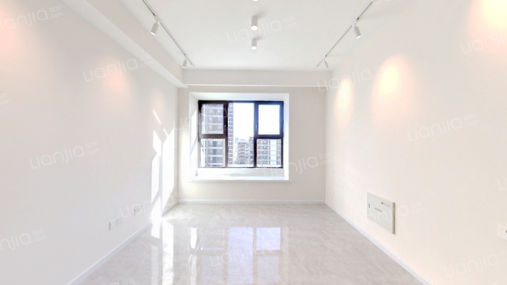 绿城·诚园二手房实景图