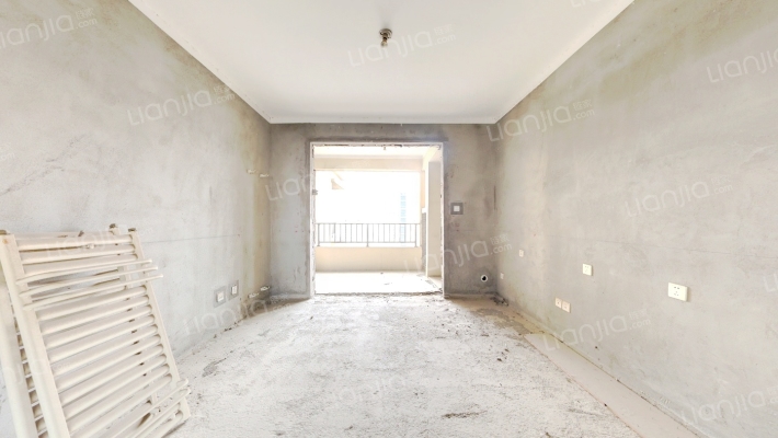 绿地滨湖国际城五区二手房实景图