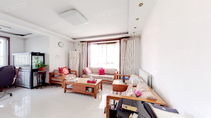 四季花苑二手房实景图