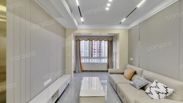 天邻山水南区二手房实景图