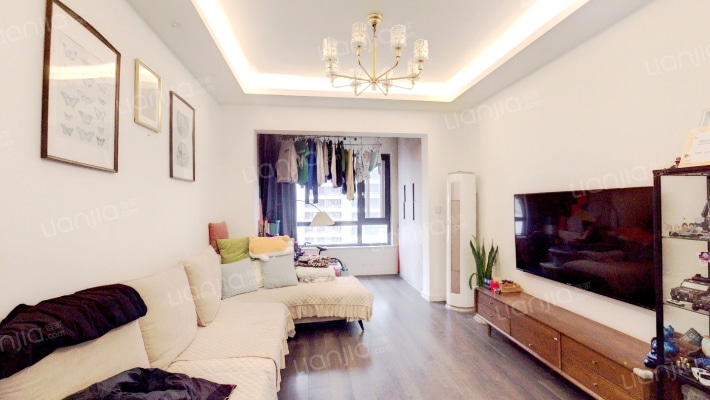 央湖名邸一期二手房实景图